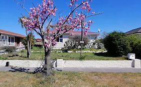 Homestay Double Room, Near The City Center